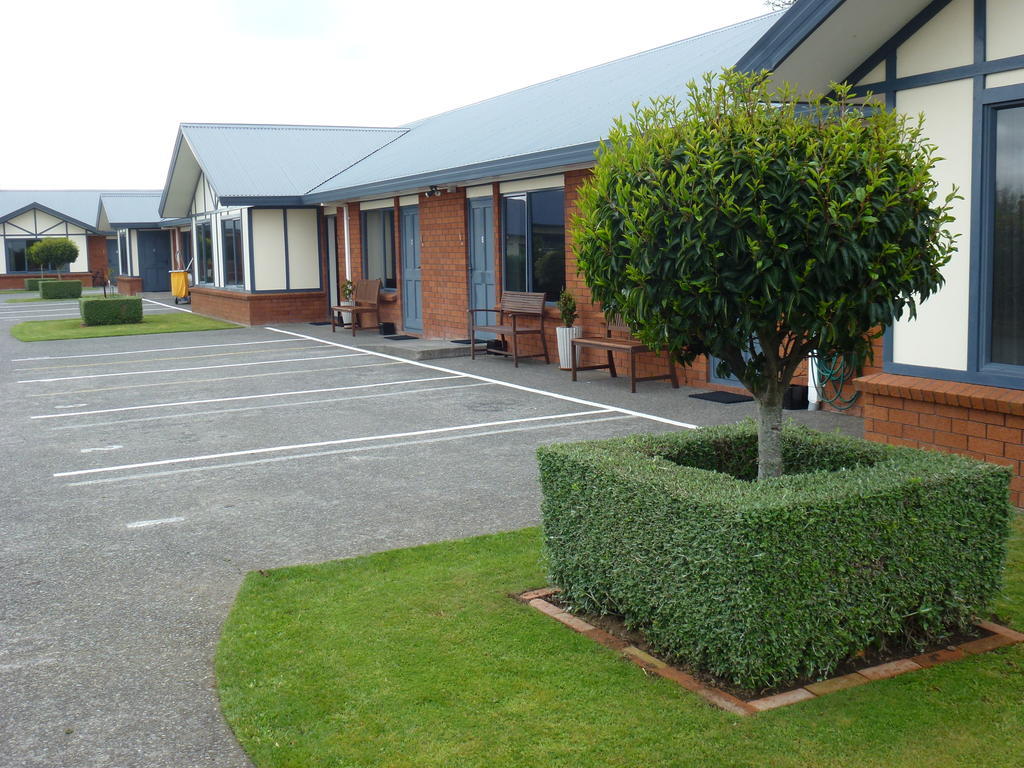 Tudor Lodge Motel Hawera Zimmer foto